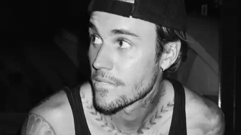 Justin Bieber faz desabafo sobre cura, perdão e pressão na industria musical
